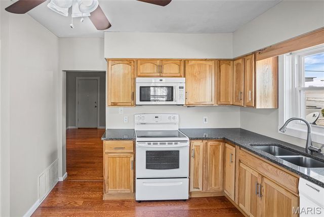 208 S Fillmore Street, Edwardsville, IL 62025