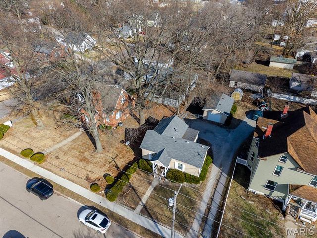 208 S Fillmore Street, Edwardsville, IL 62025