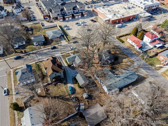 208 S Fillmore Street, Edwardsville, IL 62025