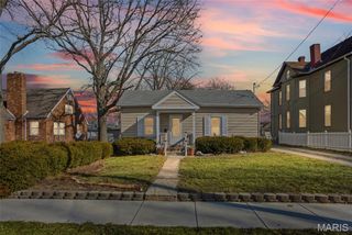 208 S Fillmore Street, Edwardsville, IL 62025