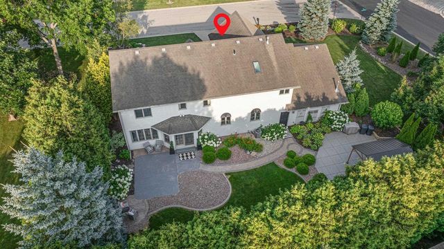 2920 CIRCLE OAKS LANE, Green Bay, WI 54313