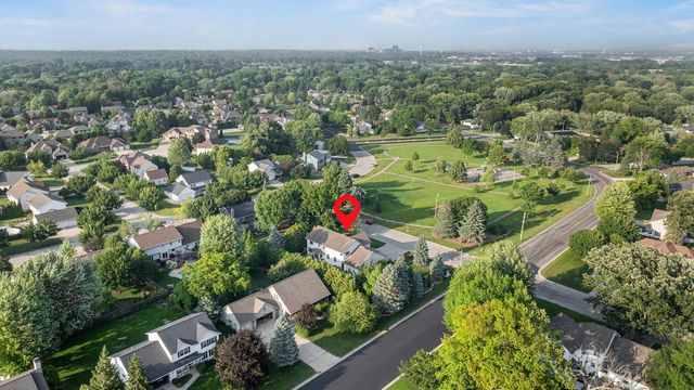 2920 CIRCLE OAKS LANE, Green Bay, WI 54313