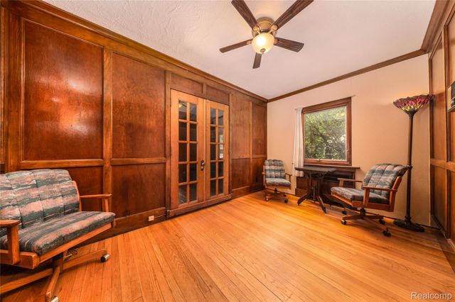 16580 Westmoreland Road, Detroit, MI 48219