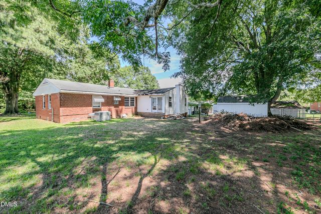 208 S Smithfield Road, Knightdale, NC 27545