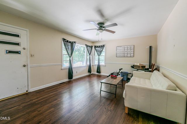 208 S Smithfield Road, Knightdale, NC 27545