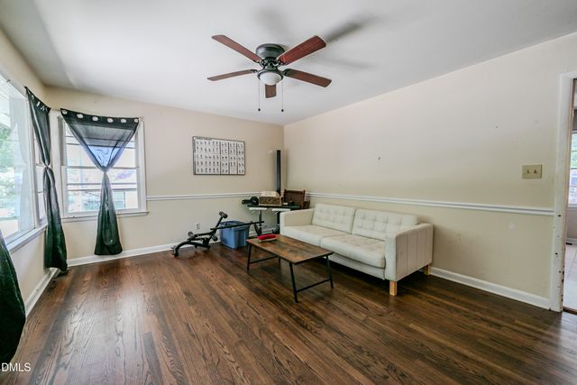 208 S Smithfield Road, Knightdale, NC 27545