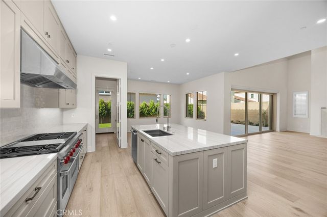 237 Pinnacle, Irvine, CA 92602