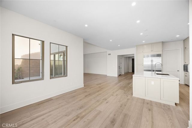 237 Pinnacle, Irvine, CA 92602