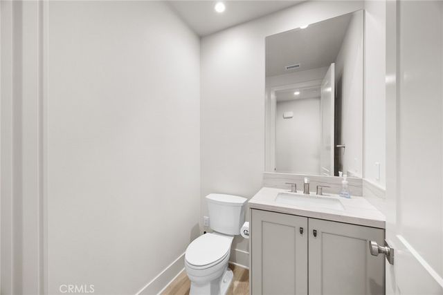 237 Pinnacle, Irvine, CA 92602