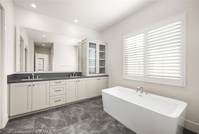 237 Pinnacle, Irvine, CA 92602