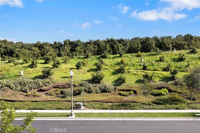 237 Pinnacle, Irvine, CA 92602