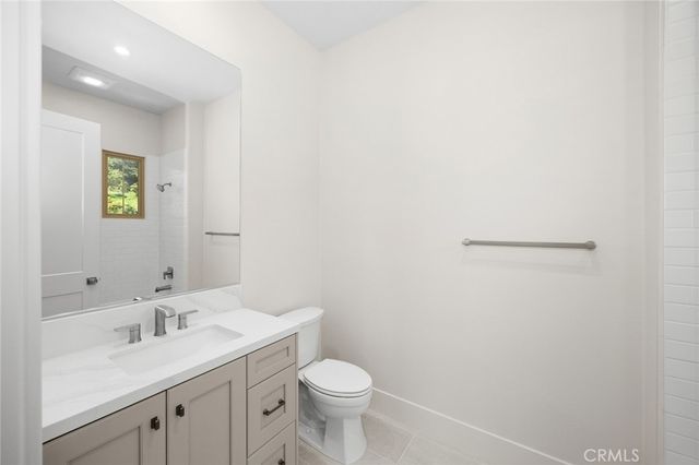 237 Pinnacle, Irvine, CA 92602