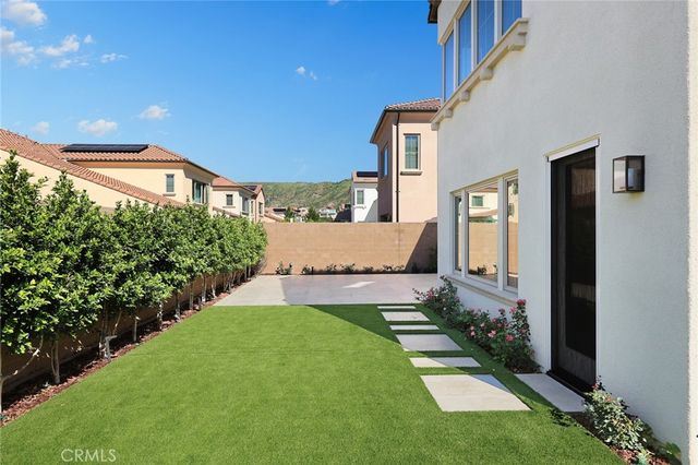 237 Pinnacle, Irvine, CA 92602