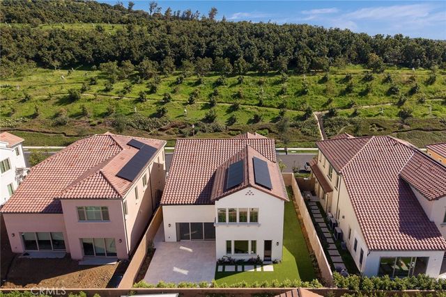 237 Pinnacle, Irvine, CA 92602