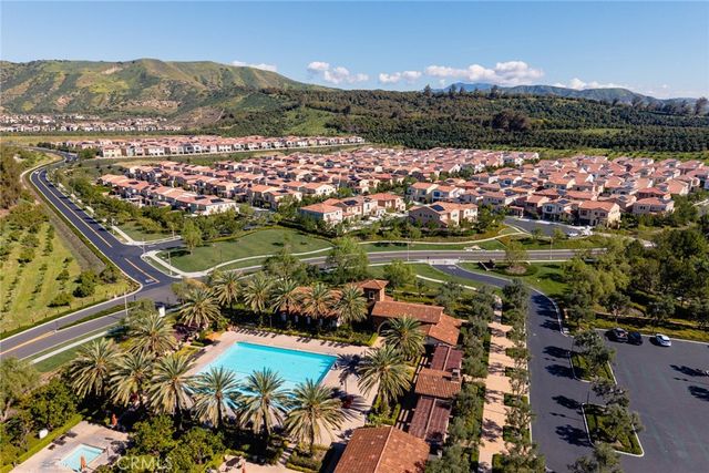 237 Pinnacle, Irvine, CA 92602