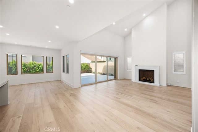 237 Pinnacle, Irvine, CA 92602