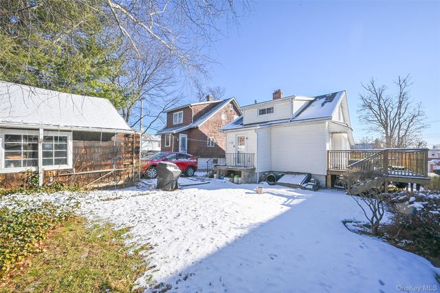 12513 6th Avenue, College Point, NY 11356