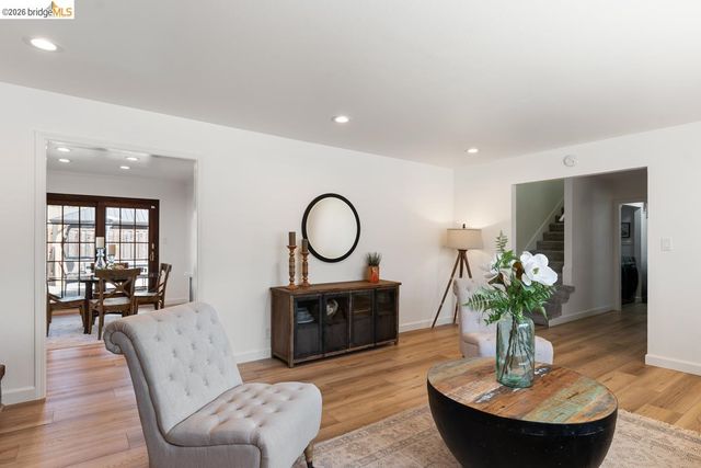 5179 Paul Scarlet DR, Concord, CA 94521