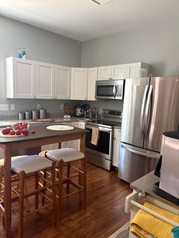 102 W Walnut Street, Southgate, KY 41071