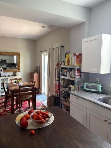 102 W Walnut Street, Southgate, KY 41071