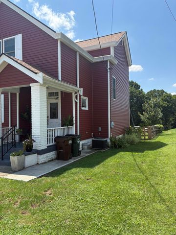 102 W Walnut Street, Southgate, KY 41071