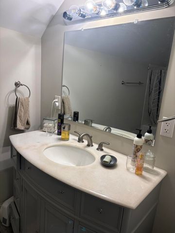 102 W Walnut Street, Southgate, KY 41071