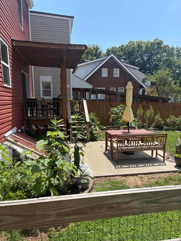 102 W Walnut Street, Southgate, KY 41071