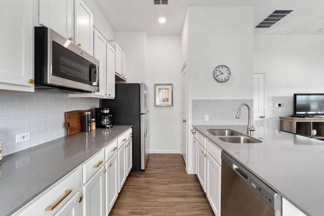 310 Garcitas CV 299, Austin, TX 78748