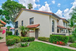 10223 N Circle Lake Drive 201, Boynton Beach, FL 33437