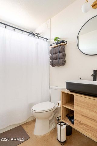 2217 W MICHIGAN Avenue, Phoenix, AZ 85023
