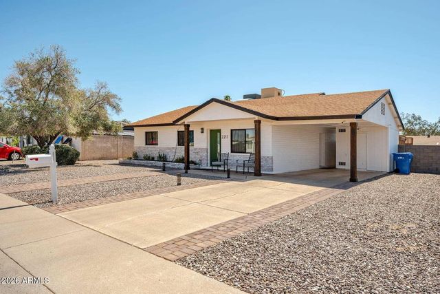 2217 W MICHIGAN Avenue, Phoenix, AZ 85023