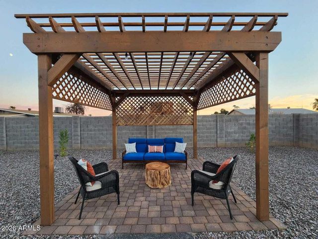 2217 W MICHIGAN Avenue, Phoenix, AZ 85023