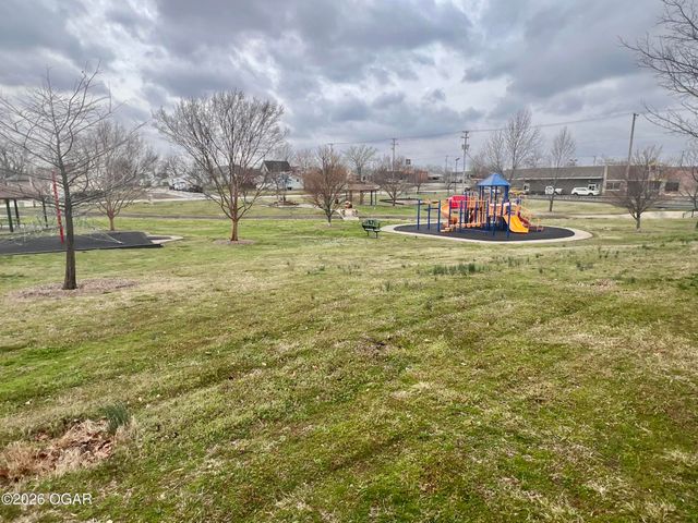 2705 S Virginia Avenue, Joplin, MO 64804