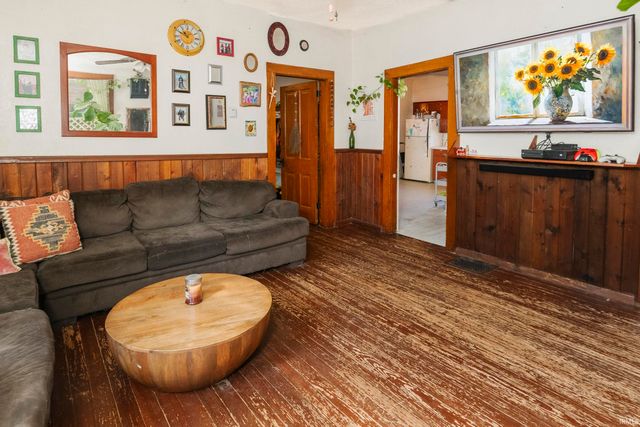 925 W 2nd Street, Bloomington, IN 47403