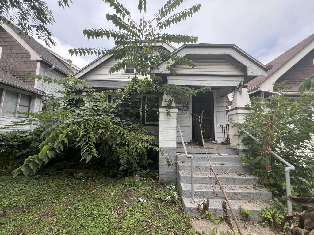 3729 N Vel R Phillips AVENUE, Milwaukee, WI 53212