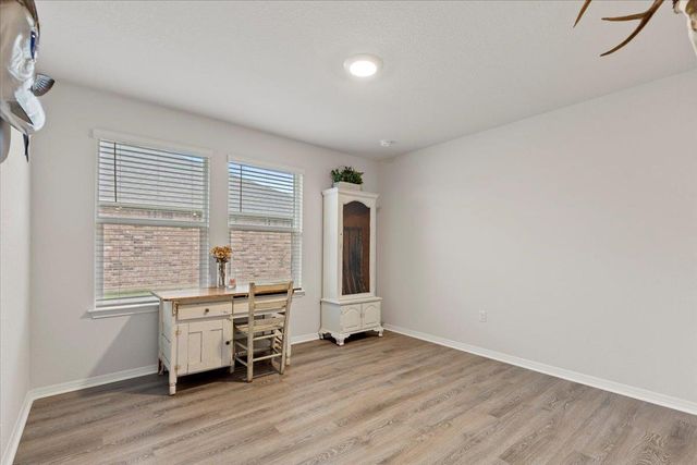 109 Sandpiper DR, Bastrop, TX 78602