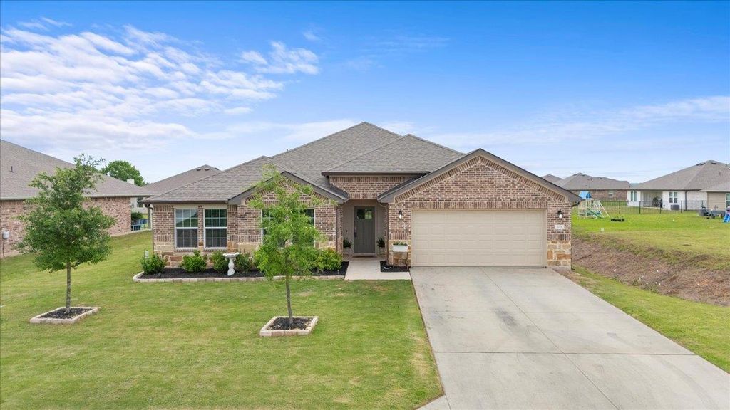 109 Sandpiper DR, Bastrop, TX 78602