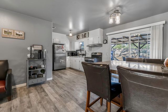 201 Cottonwood Street, Comanche, TX 76442
