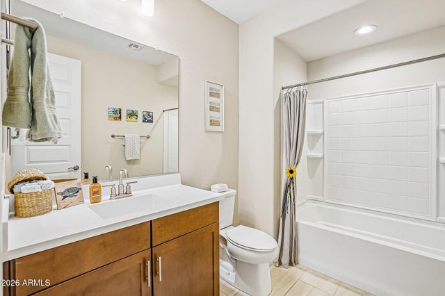 8826 S 70TH Lane, Laveen, AZ 85339