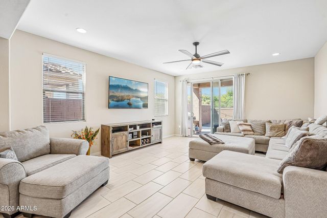 8826 S 70TH Lane, Laveen, AZ 85339
