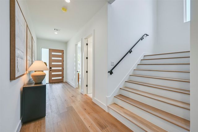 6226 Lakeshore Drive, Dallas, TX 75214