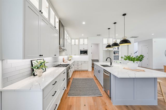 6226 Lakeshore Drive, Dallas, TX 75214