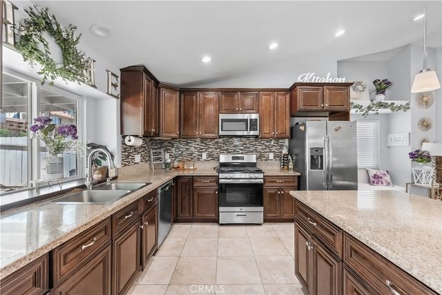 1304 springline Drive, Palmdale, CA 93550