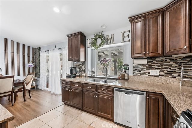 1304 springline Drive, Palmdale, CA 93550