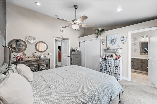 1304 springline Drive, Palmdale, CA 93550