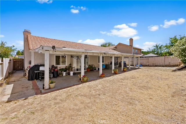 1304 springline Drive, Palmdale, CA 93550