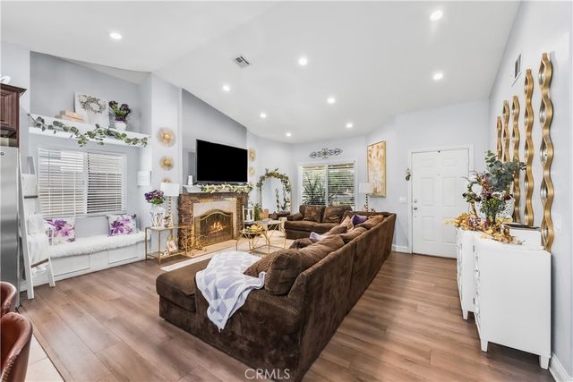 1304 springline Drive, Palmdale, CA 93550