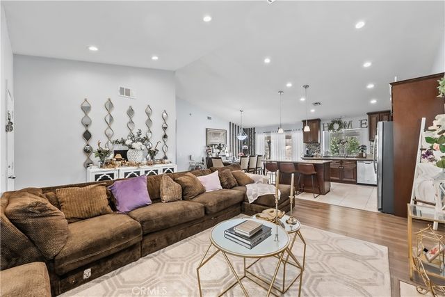 1304 springline Drive, Palmdale, CA 93550