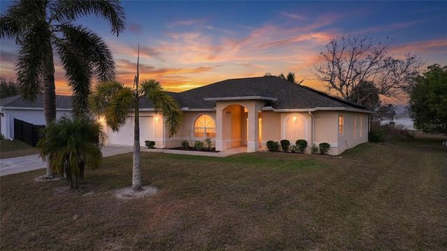 2117 NE 40TH STREET, Cape Coral, FL 33909