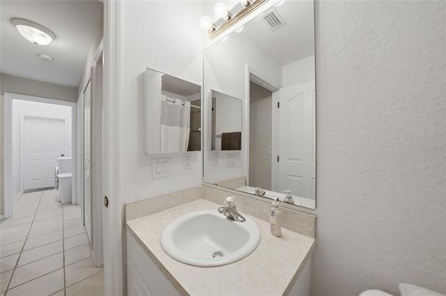 2117 NE 40TH STREET, Cape Coral, FL 33909